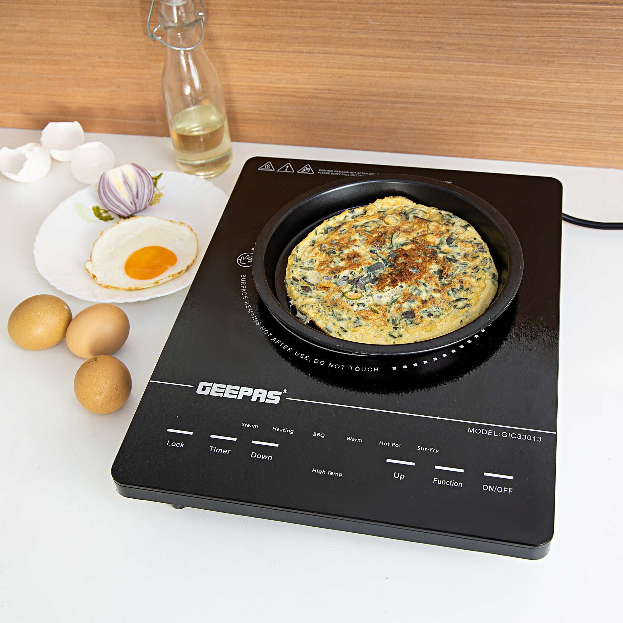 Geepas Digit LED Display Digital Infrared Cooker, GIC33013 | 8 Temperature Settings | 3hrs Programmable Timer | 2200W Ceramic Heating Element