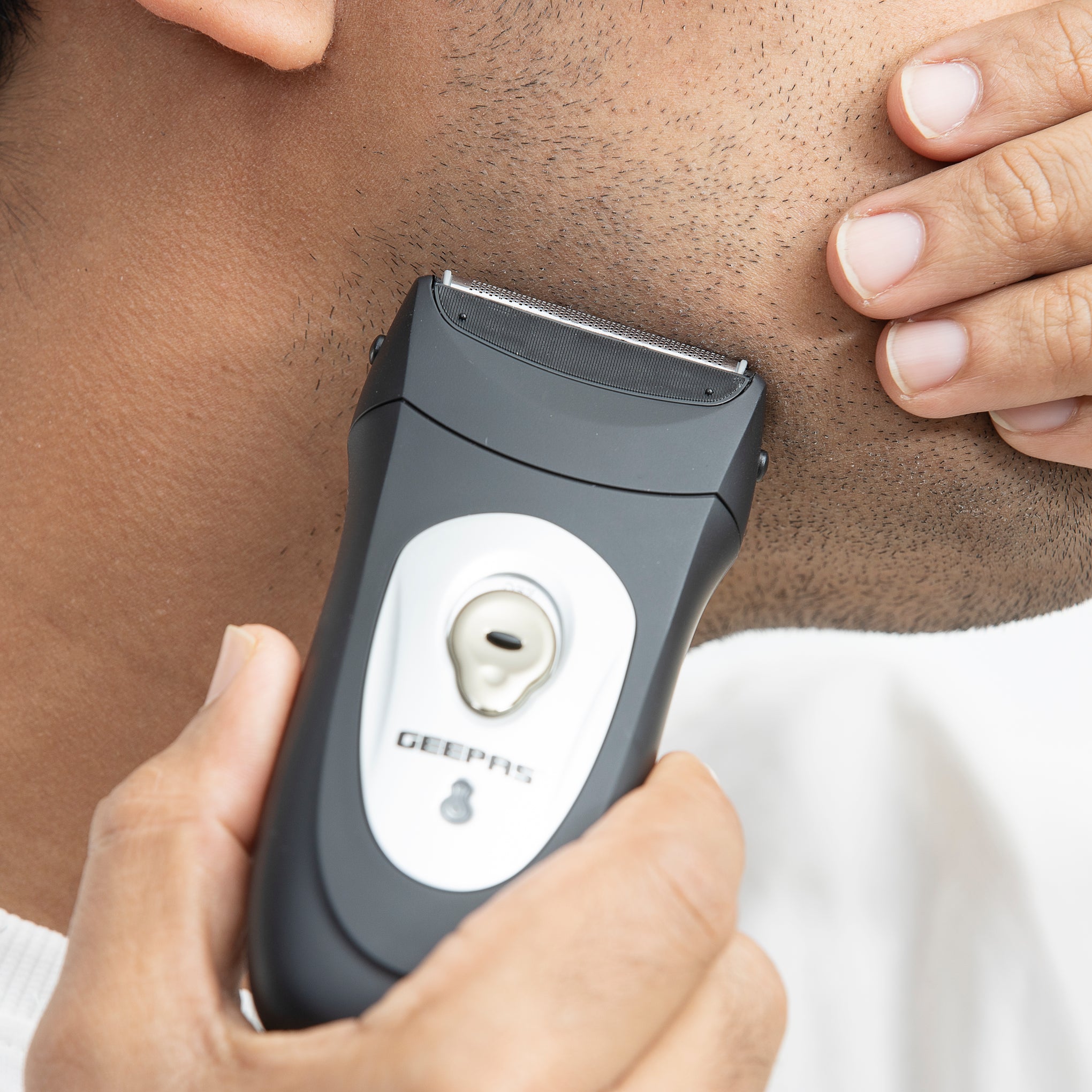Men's Electric Foil Shaver, Mini Travel Rechargeable Precision Foil Shaver Black/White/Silver