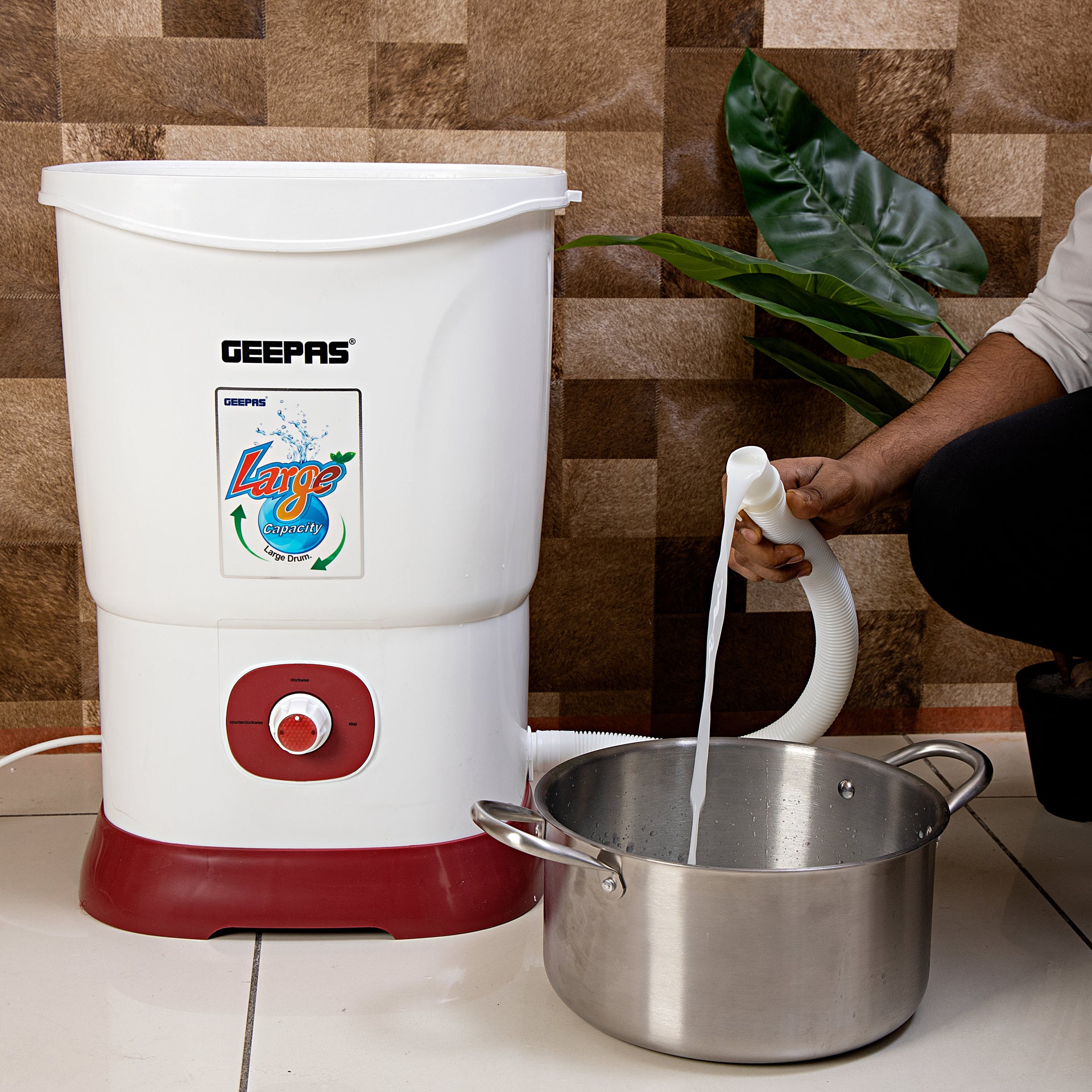 Geepas GLM18013 Portable Laban Maker | Powerful Copper Motor,Transparent Cover, Removeable Drain Pipe, Compact & Lightweight, Quick & Easy GLM18013 White/Blue
