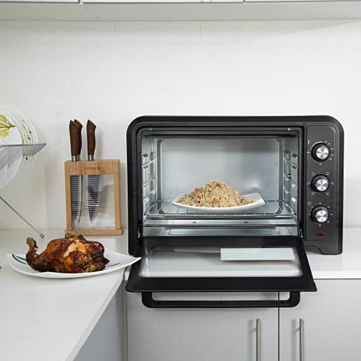 42 L Electric Oven- G04450| Convection And Rotisserie Function, Perfect For Grilling, Toasting And Roasting| 3 Knobs And Temperature 100-250-Degrees Celsius| 60 Minute Timer With Bell| 2000W And 4 Piece Stainless Steel Heaters 42 L 2000 W GO4450 Black