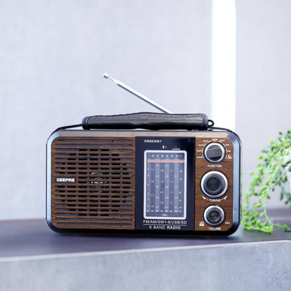 راديو FM قابل لإعادة الشحن مع فتحات USB و SD - طراز GR6836، لون أسود