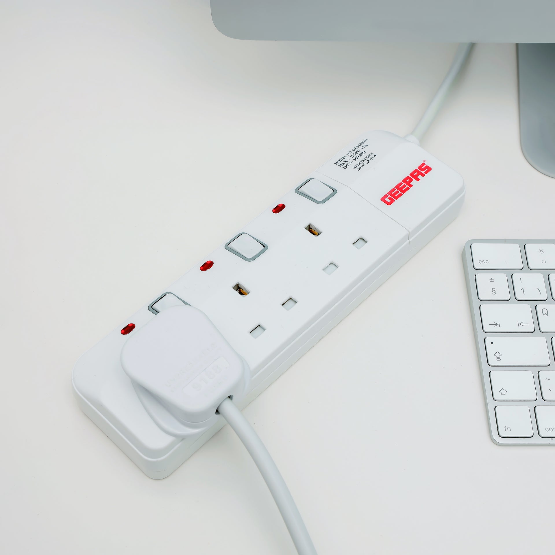 Portable Multi Socket, Extension Board, GES4083 | 3meter Cable Power Extension Socket | Multi Plug Power Cable | High Quality, Heavy Duty Power Switch White 3meter