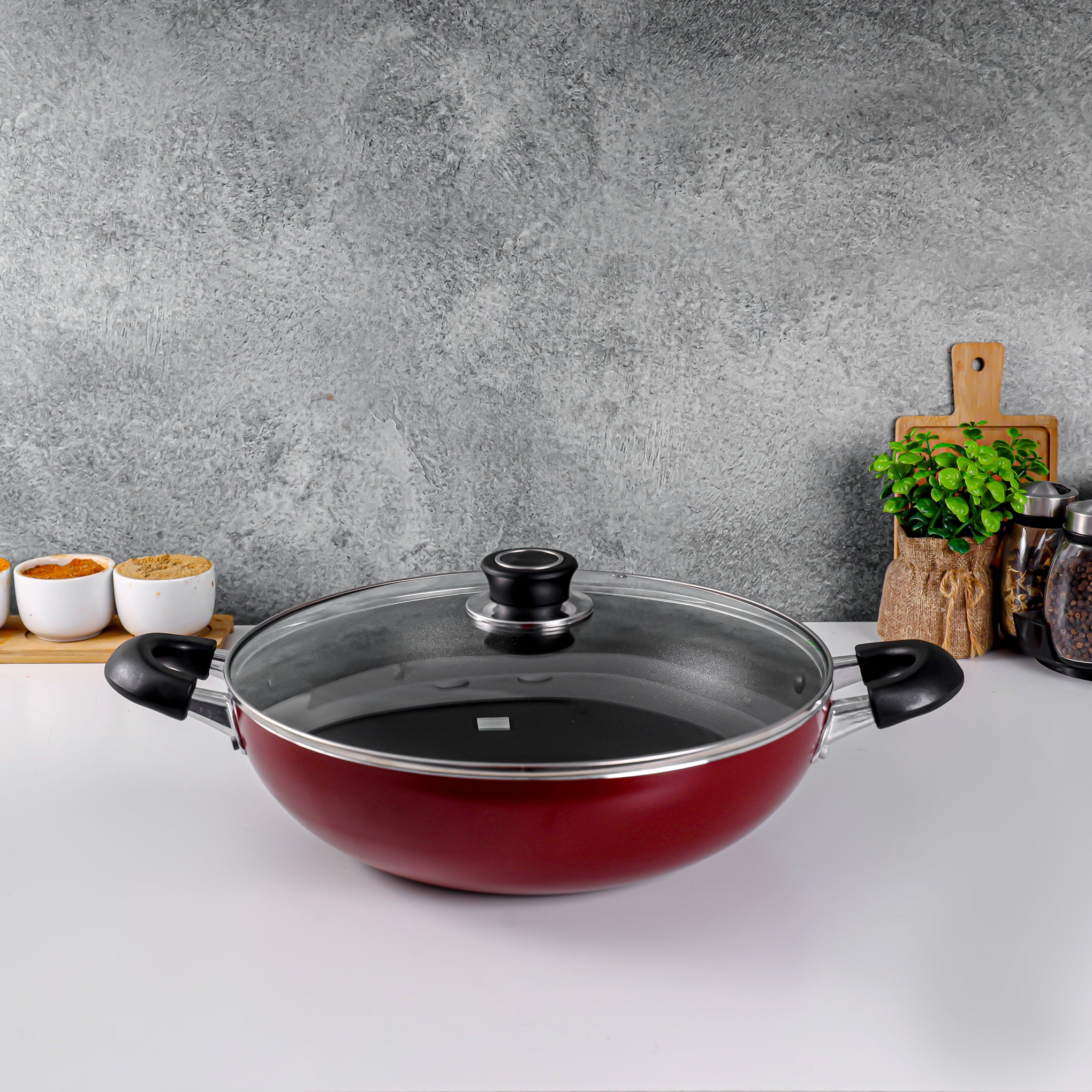 26Cm Wok Pan With Glass Lid Pfoa And Lead Free 3 Layer Non-Stick Coating Cd Bottom Heat Resistant Strong Bakelite Handle Non-Stick Coating Premium Quality Alumininum 26X7.5 Cm Red
