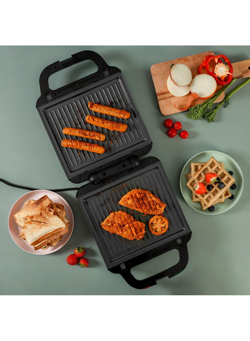3-IN-1 Multi Snack Maker , Non-Stick Grill, Waffle, & Sandwich Plates | Auto Temp Control & Overheat Safety | 2-Year Warranty 1400 W GGM36534N Black/Silver