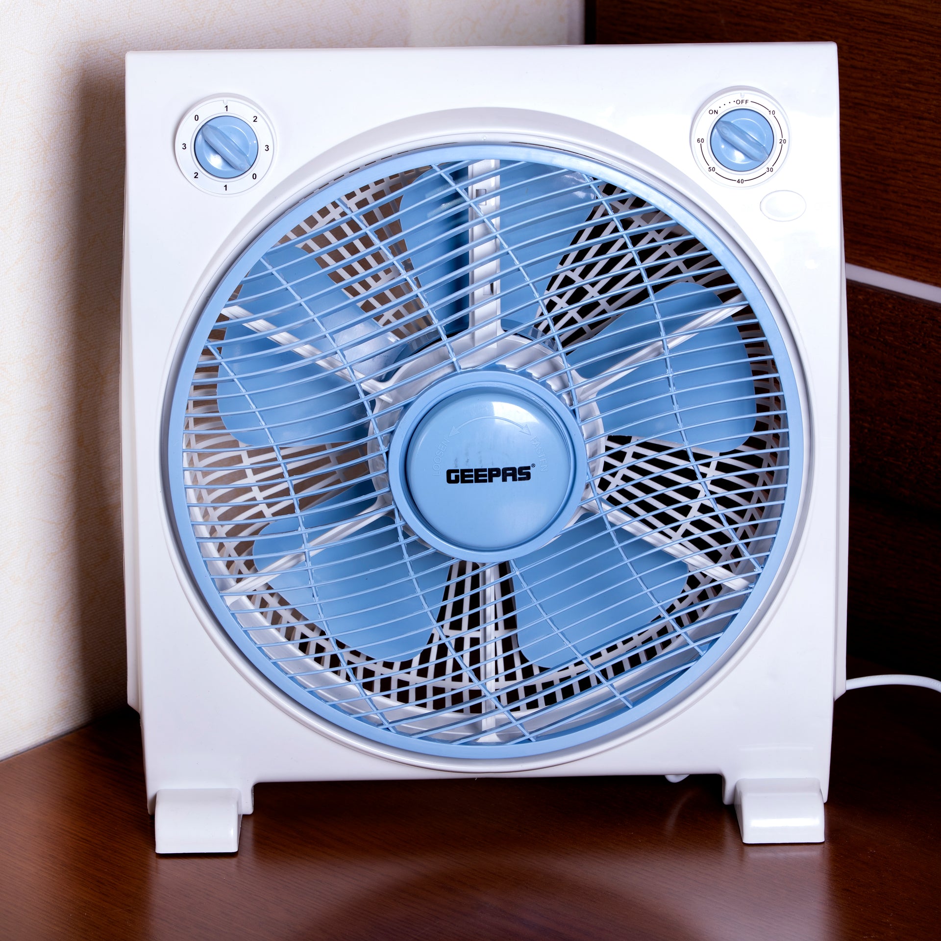 12 Inch Powerful Personal 3 Speed Box Fan with Copper Motor, Portable Desk Fan With  Fan Guard, Table Fan for Office and Home, 60 Minutes Timer GF21113N Blue, White