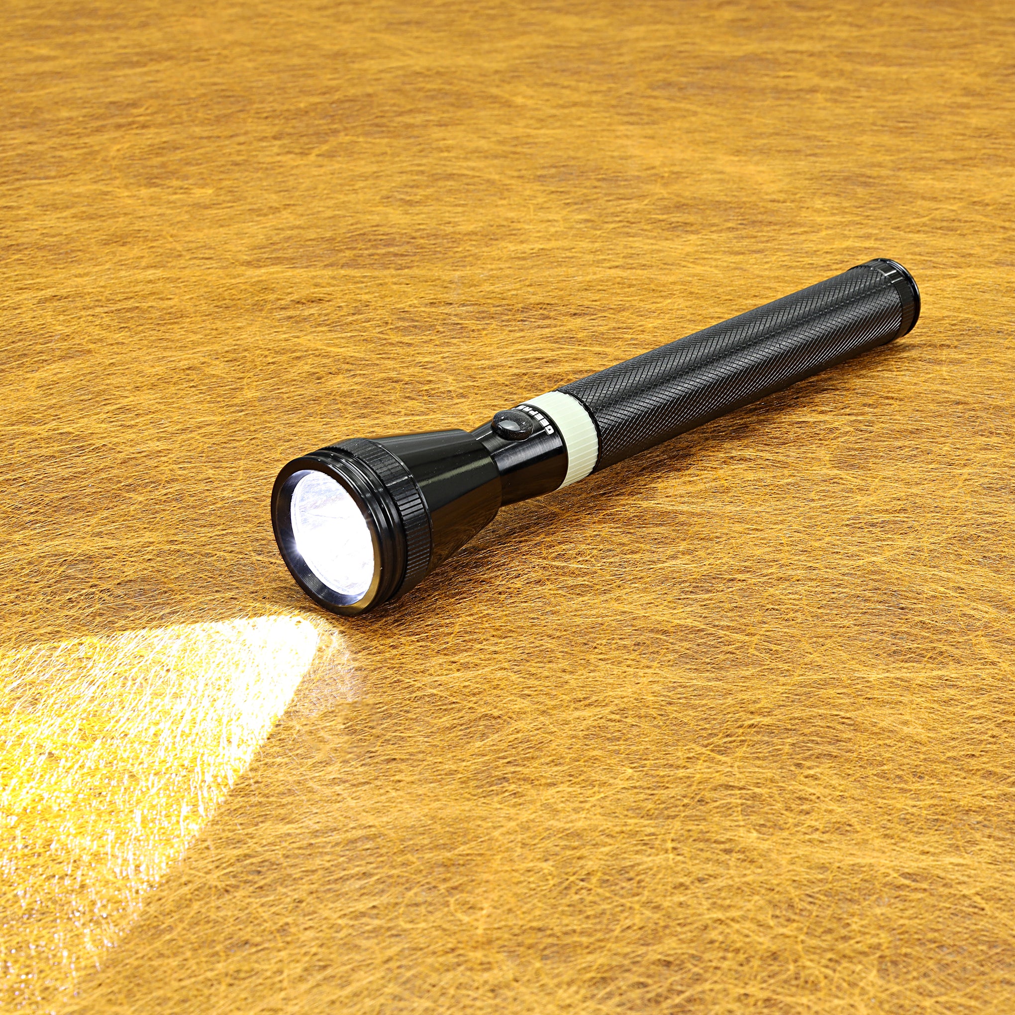 Rechargeable LED Flashlight with Aircraft Aluminum Body, Lithium Battery, Perfect for Indoor and Outdoor Use Black