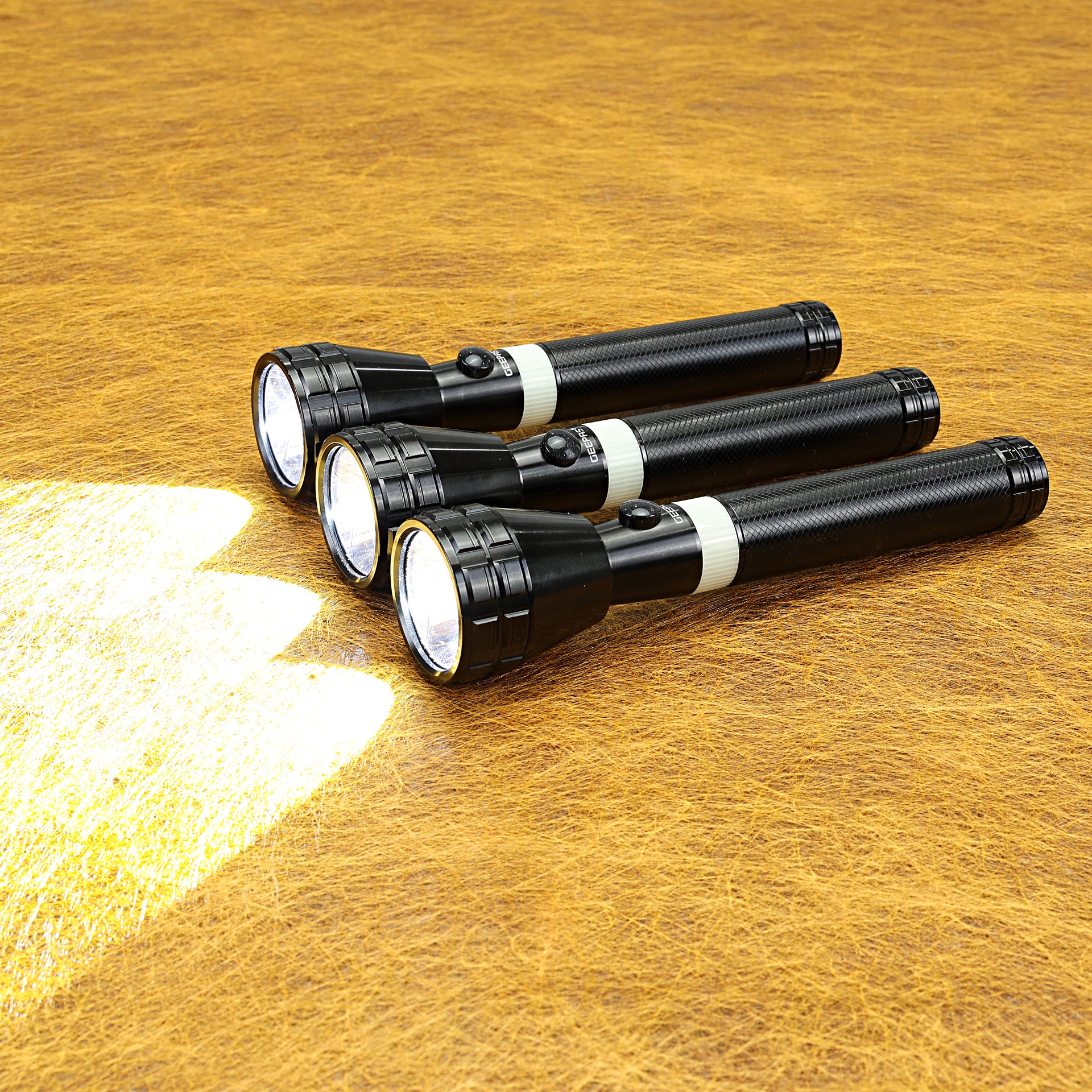 3Pcs Rechargeable Hyper Bright LED Flashlight, 265mm Length Black 22x5x7cm