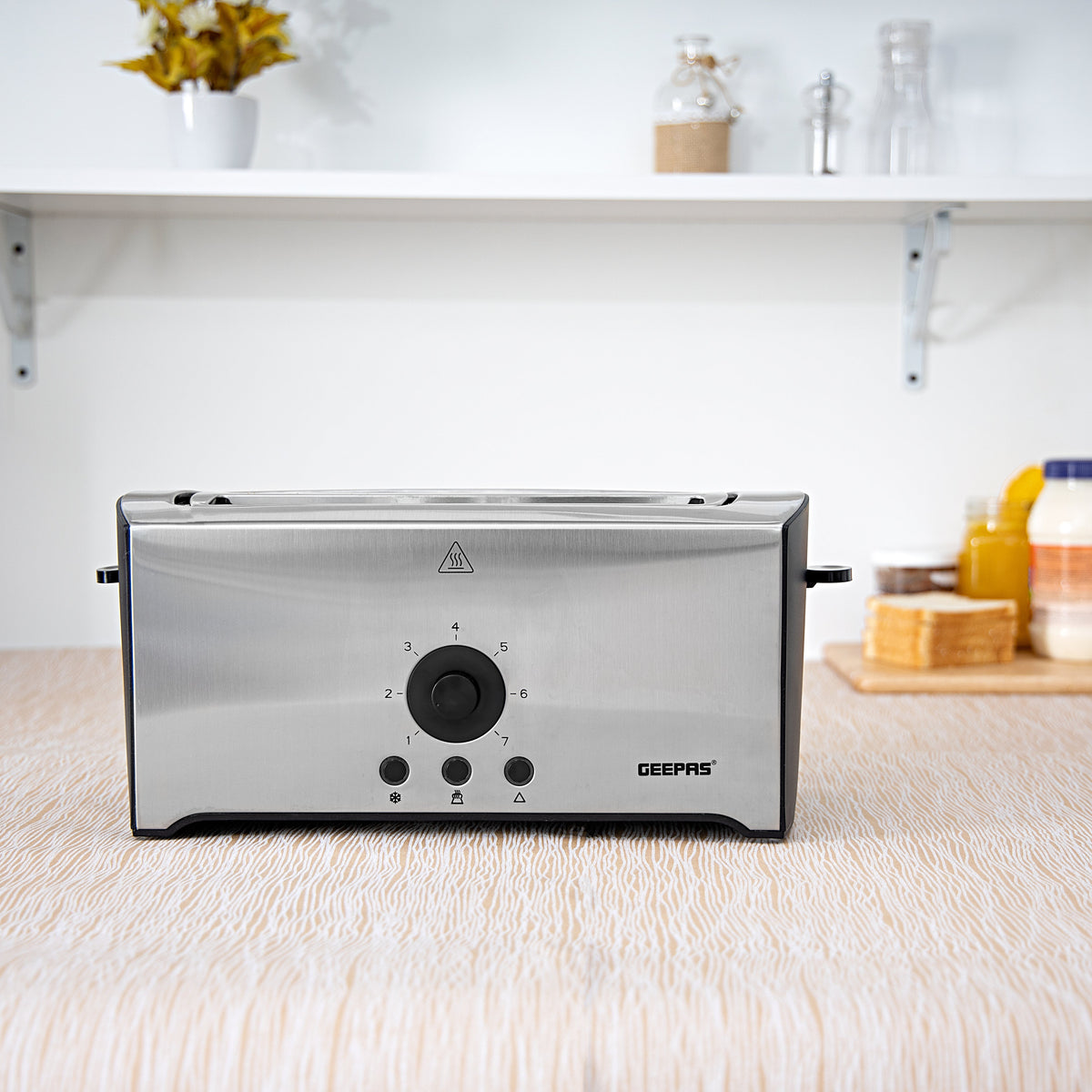 Geepas GBT6153 4 Slice Toaster Stainless Steel - Bread Toaster High Lift Function Reheat/Cancel/Defrost Function & Removable Crumb Tray Lift & Lock Function, Wide 4 Slots | 2 Year Warranty