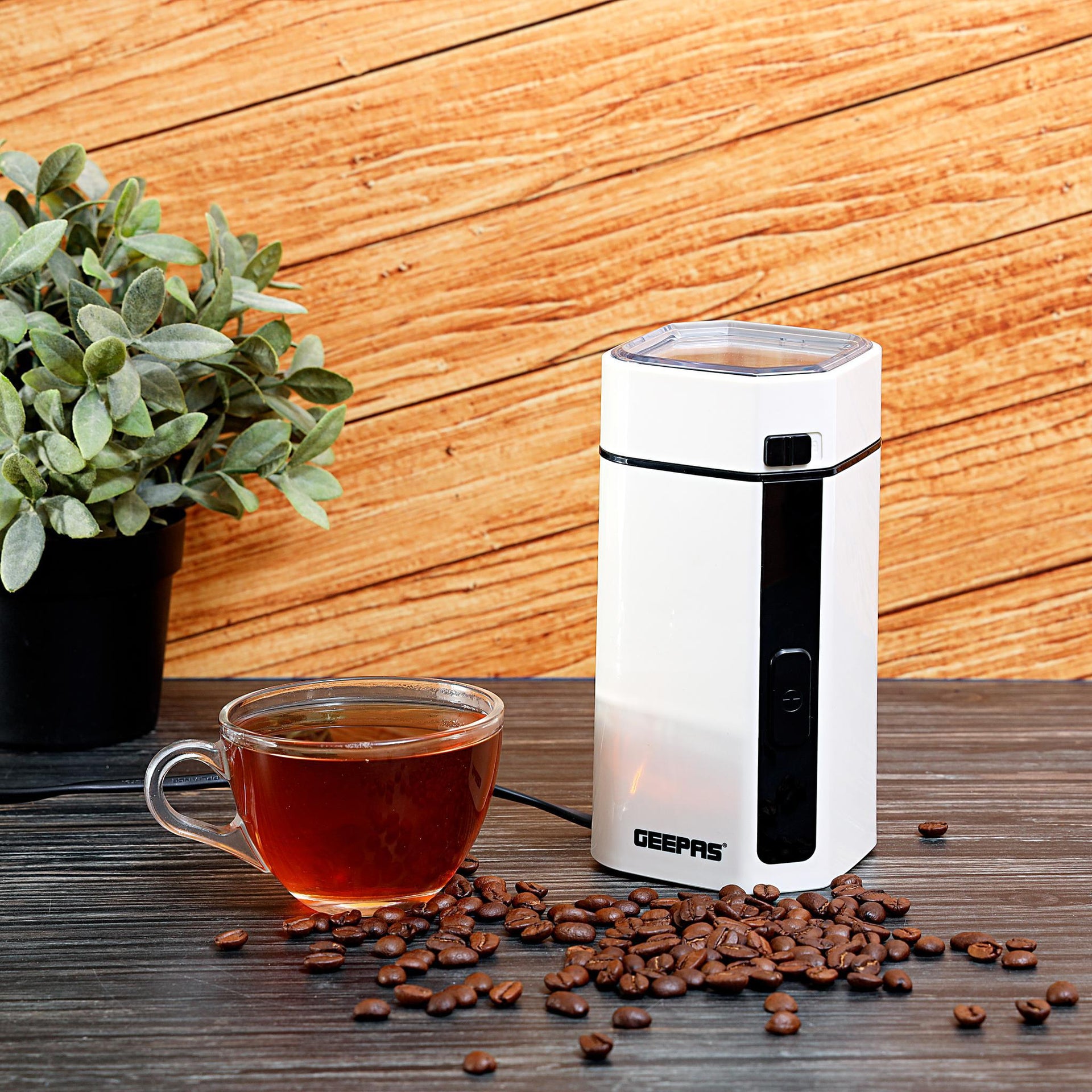 Electric Coffee Grinder With Stainless Steel Grinding Blade 50 Grams 150 W GCG41012 White/Black