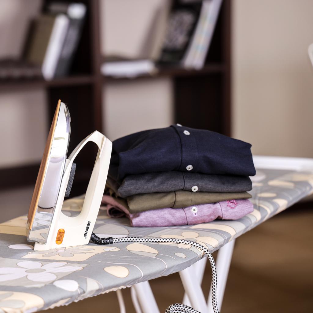 Portable Automatic Dry Iron 1200W 1200.0 W Gdi7729 White