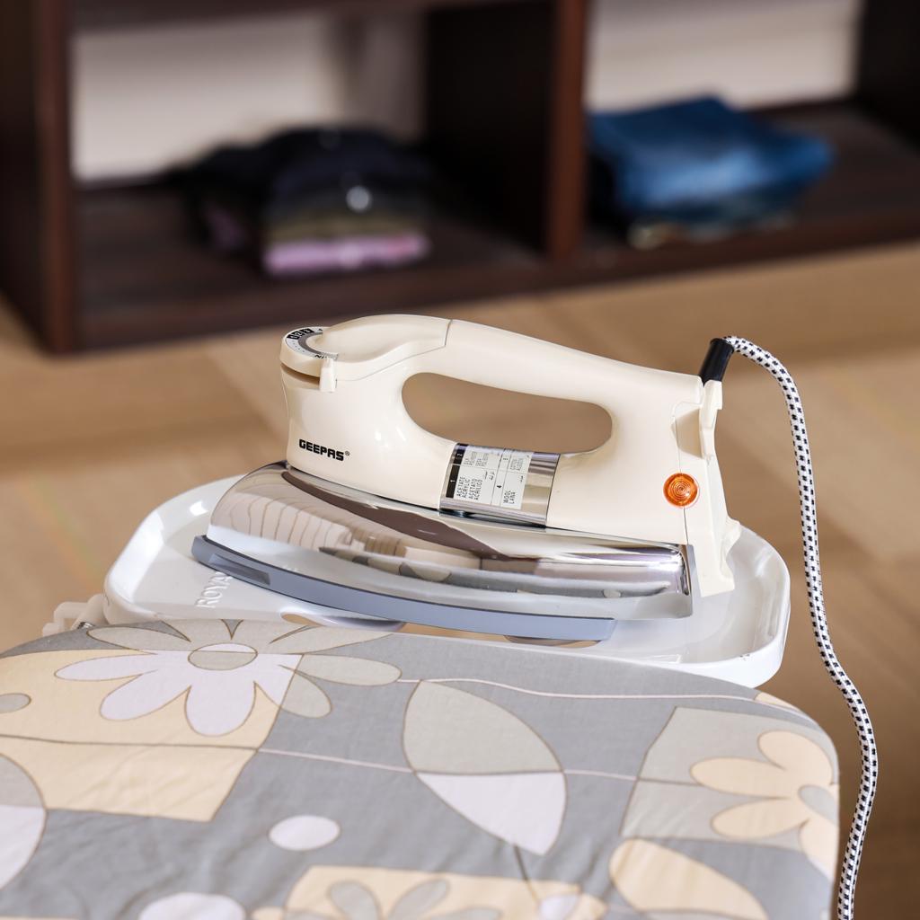 Heavy Weight Automatic Dry Iron With Teflon Plated Sole Plate 1200 W GDI7752 White/Silver/Grey