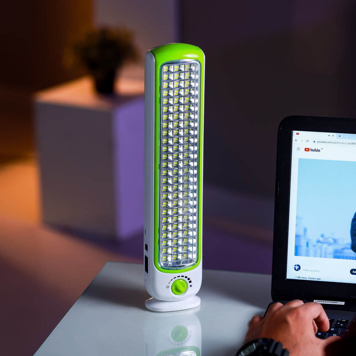 Hi-Power LED Emergency Lantern with Solar Panel ,Portable and Light-Weight Design , GE53032 Green/White