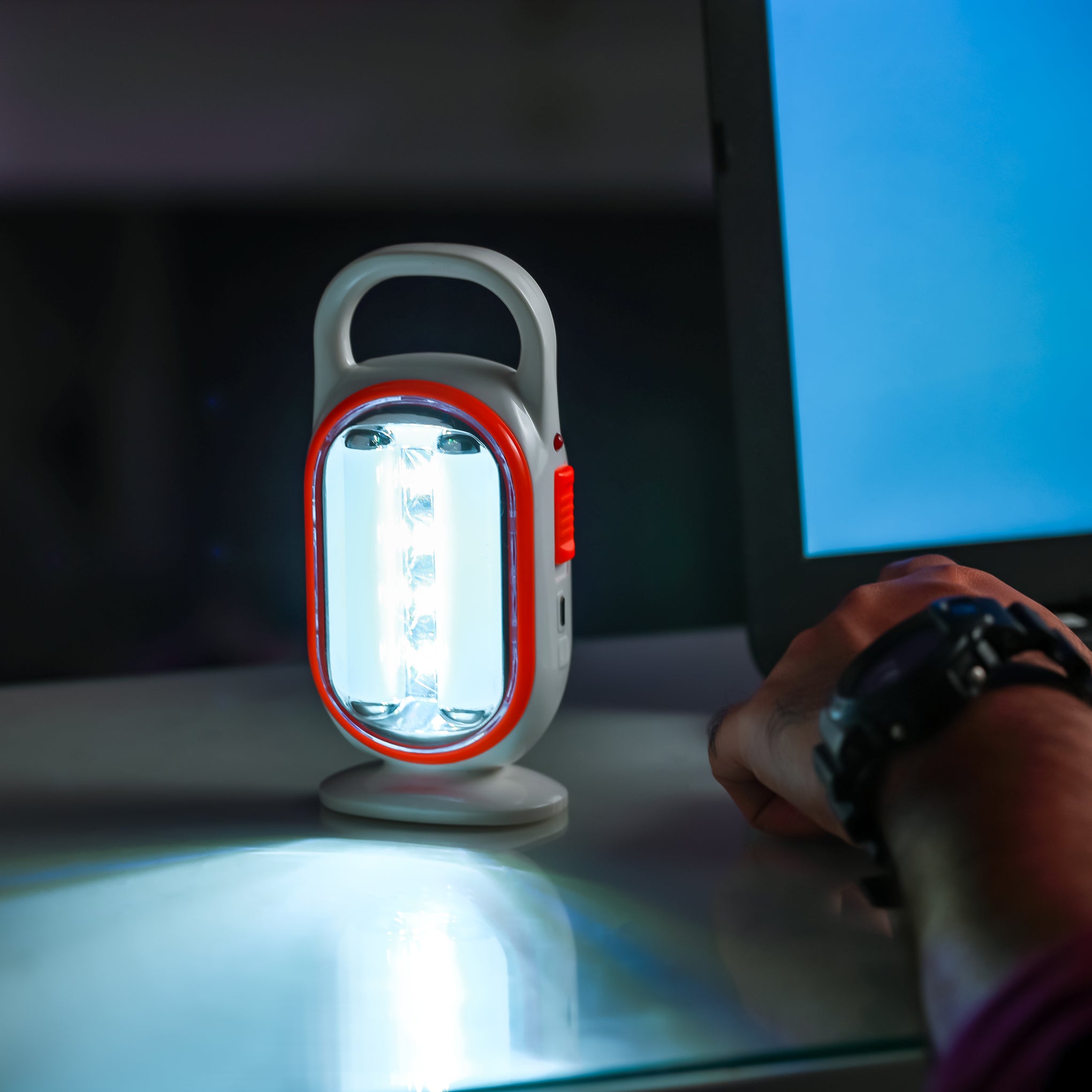 Rechargeable, Energy-Efficient Emergency Lantern with Hi-Power LEDs