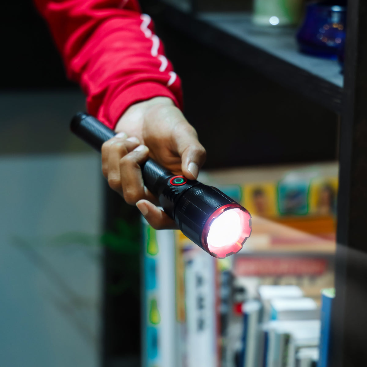 Rechargeable LED Flashlight -GFL51050