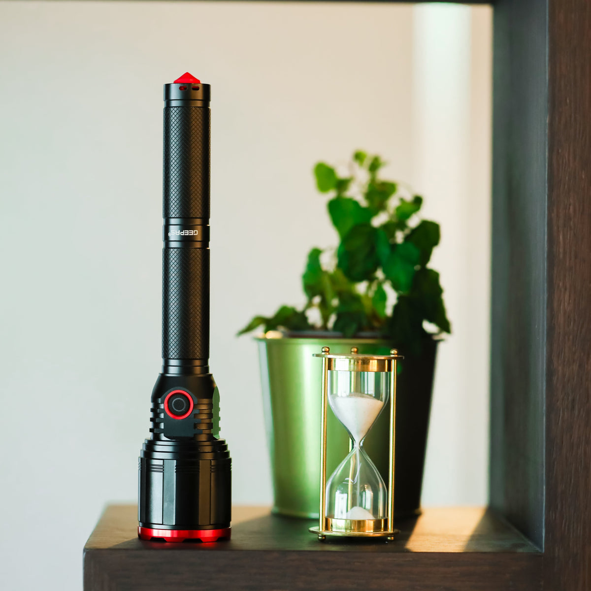 Rechargeable LED Flashlight -GFL51050