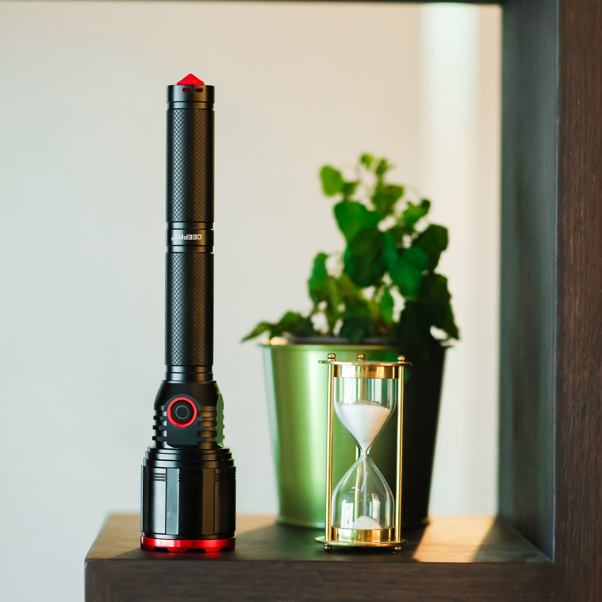 Rechargeable LED Flashlight -GFL51050