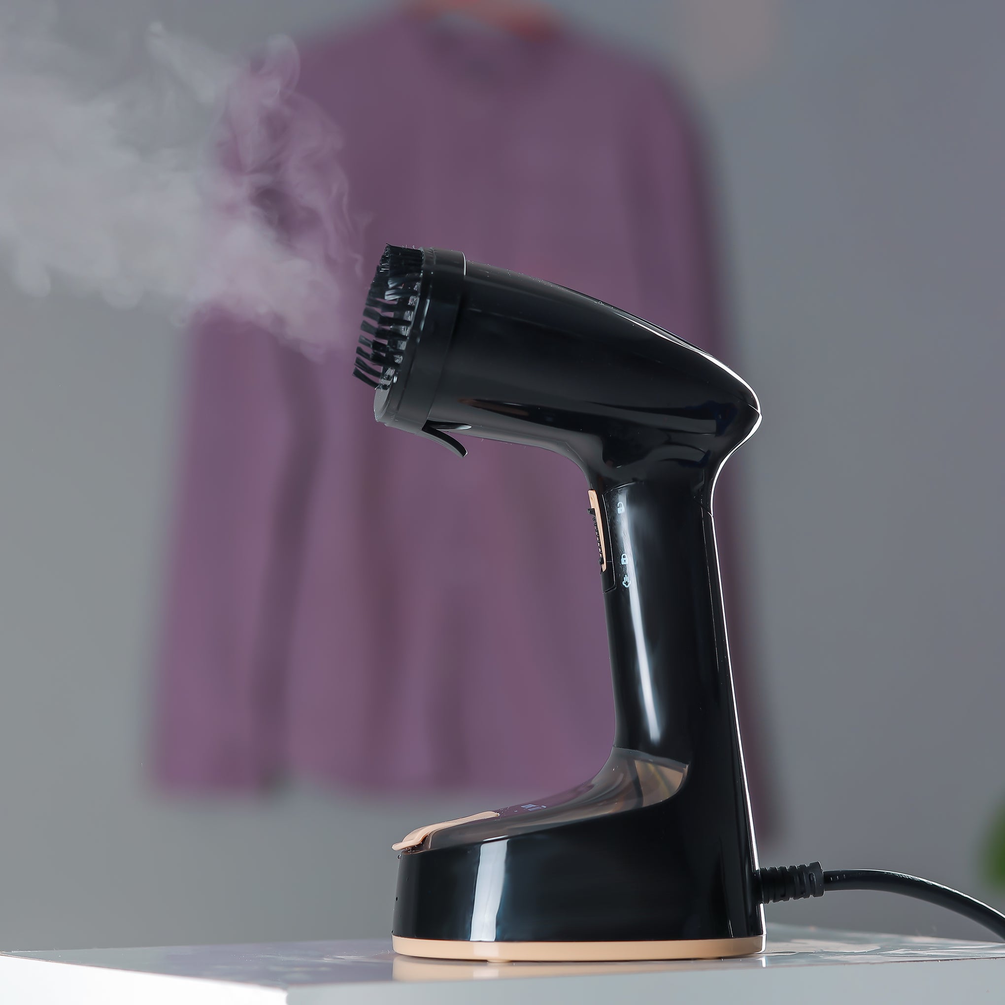 Handheld Garment Steamer 150 ml 1470 W GGS25034 Black/Golden