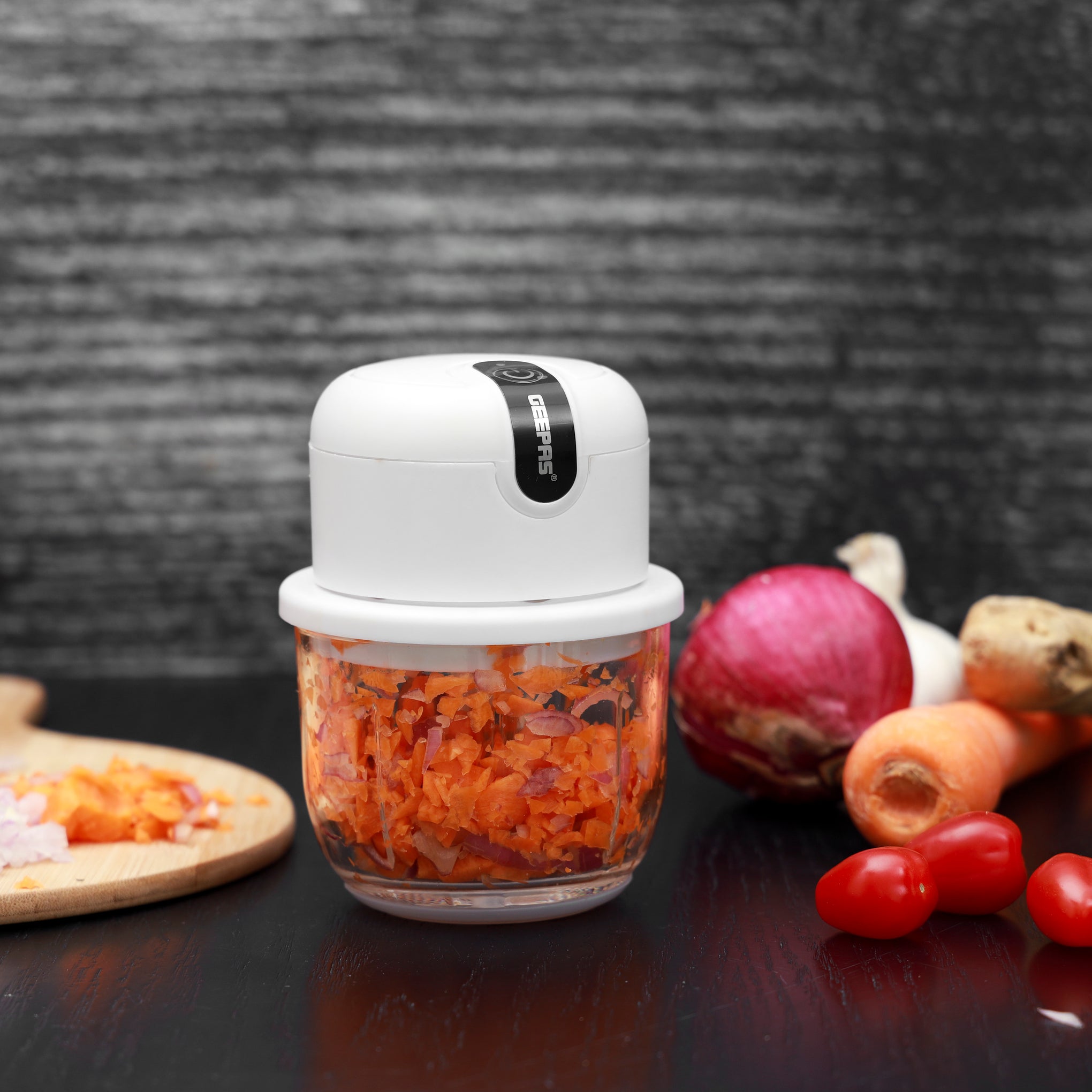 Geepas 30W USB Rechargeable Mini Chopper with 2 Stainless Steel Blades, 300 ml capacity