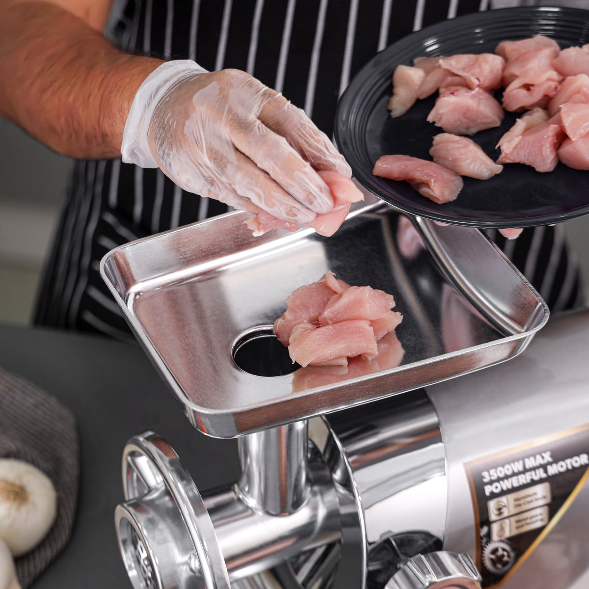 Digital Meat Grinder with Stainless Steel Blades, Copper Motor, and Reverse Function, Perfect for Home Cooking 3500 W GMG42505 Silver