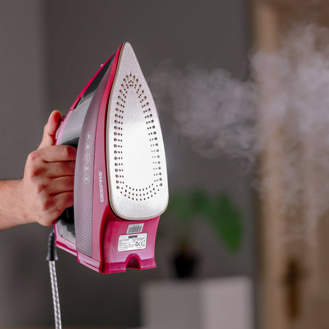 Digital Steam Iron| Dry and Steam Iron Box with Digital Temperature Control and Auto Shut Off Function| Compact and Handy Design| Suitable for All Kinds of Fabric| Anti-Drip and Anti-Calc System| 2 Years Warranty 350 ml GSI7813 Red/Black