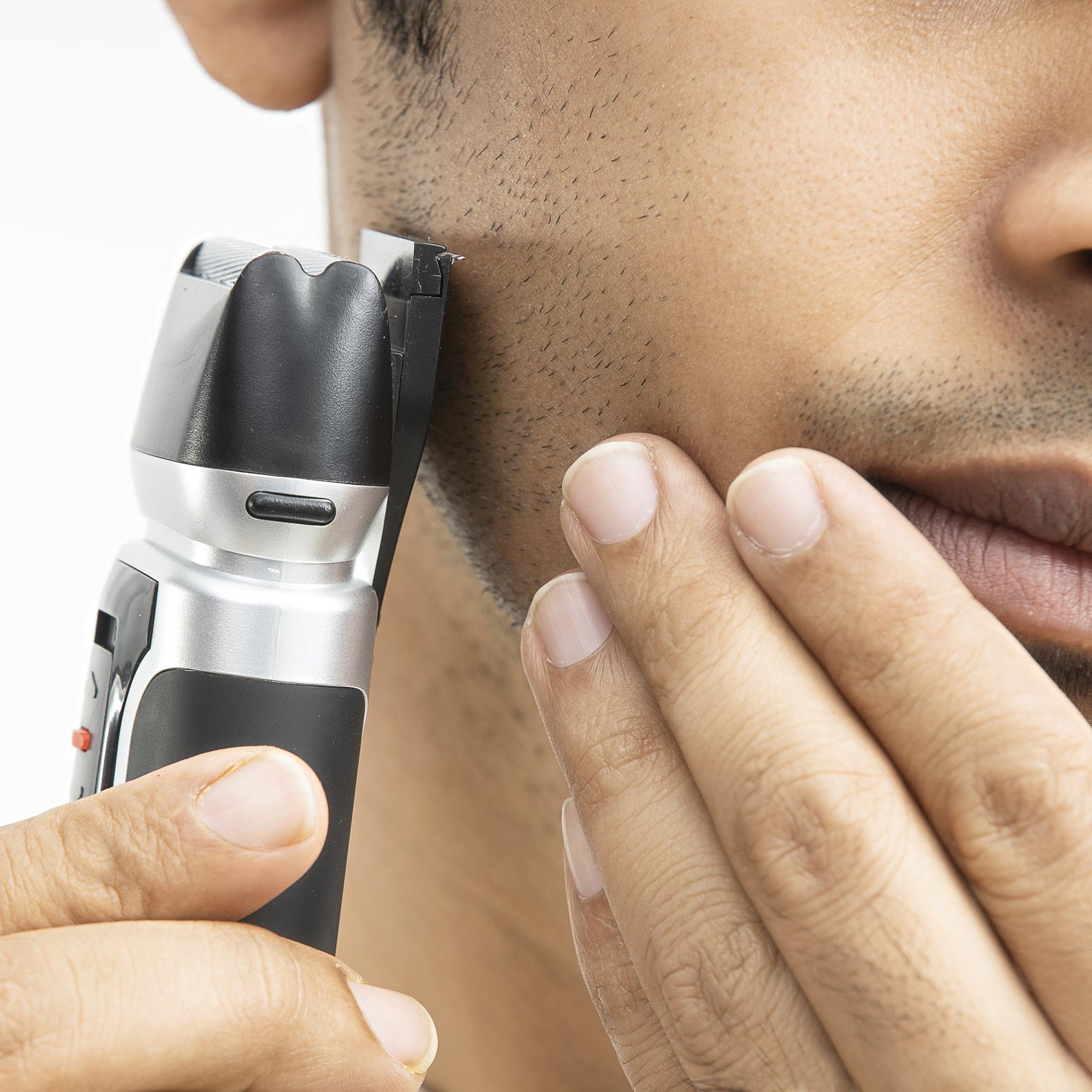 GSR110N 2 In Men's Rechargeable Shaver With Nose Trimmer - Mobile Shaver, Water Proof, Cordless Body Groomer With 2 Rapid Reciprocating Blades For Skin Comfort, Nose Trimmer Black/Gray